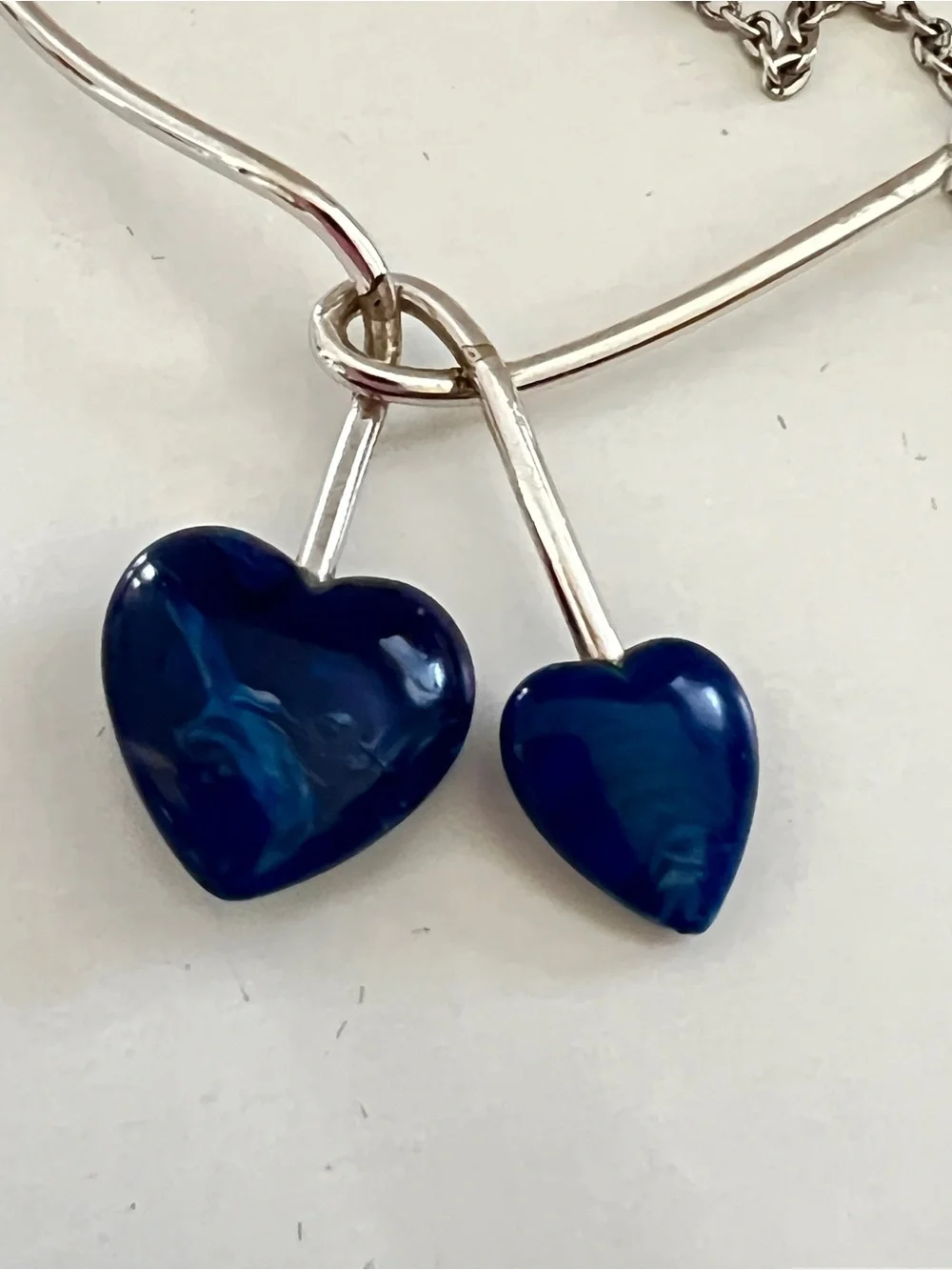 Sarah Coventry 1976 “Duo Hearts” Silver Tone Blue Lucite Necklace Vintage Signed